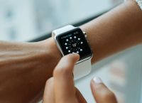 Τα νέα smartwatch επιτρέπουν στους χρήστες να διαχειρίζονται την καθημερινότητά τους Τα νέα smartwatch επιτρέπουν στους χρήστες να διαχειρίζονται την καθημερινότητά τους