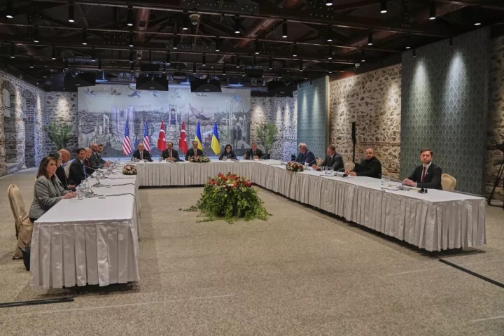 Σε εξέλιξη οι απευθείας συνομιλίες Ουκρανίας και Ρωσίας – Συμμετέχει ο Φιντάν