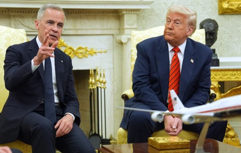 Συνάντηση Τραμπ – Κάρνεϊ με εκατέρωθεν καρφιά: «Ο Καναδάς δεν πωλείται» – «Ποτέ μη λες ποτέ»