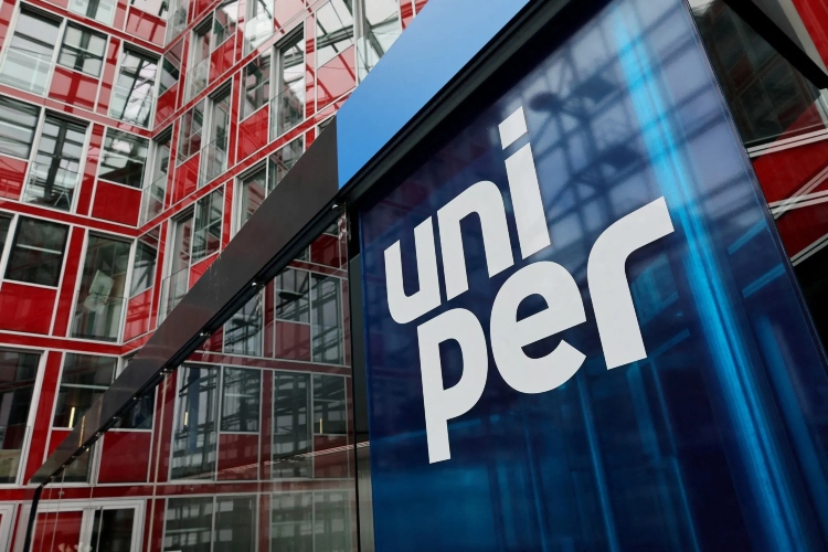 Η Uniper αντανακλά τα έσοδα που συνδέονται με τη Gazprom