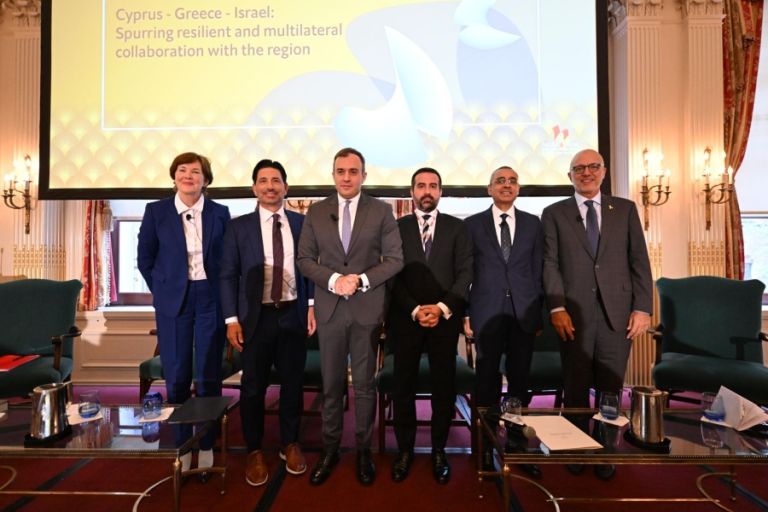Χατζηβασιλείου στη Ν. Υόρκη: Η Ελλάδα παρέχει ενεργειακή ασφάλεια και σταθερότητα