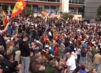 Δεκάδες χιλιάδες πολίτες συμμετείχαν σε συγκεντρώσεις την Πρωτομαγιά σε όλη την Ευρώπη Δεκάδες χιλιάδες πολίτες συμμετείχαν σε συγκεντρώσεις την Πρωτομαγιά σε όλη την Ευρώπη