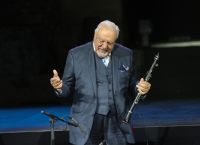 Πετρολούκας Χαλκιάς: “Εφυγε” ο μεγάλος δεξιοτέχνης του κλαρίνου Πετρολούκας Χαλκιάς: “Εφυγε” ο μεγάλος δεξιοτέχνης του κλαρίνου