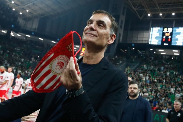 Ολυμπιακός: Η απίστευτη ομιλία του Γιώργου Μπαρτζώκα μετά το “διπλό” στο ΟΑΚΑ [vid]