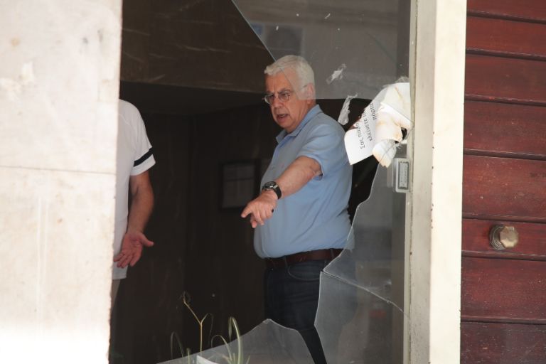 ΝΔ για επίθεση στην πολυκατοικία που διαμένει ο βουλευτής Σιμόπουλος: Η Δημοκρατία δεν τρομοκρατείται