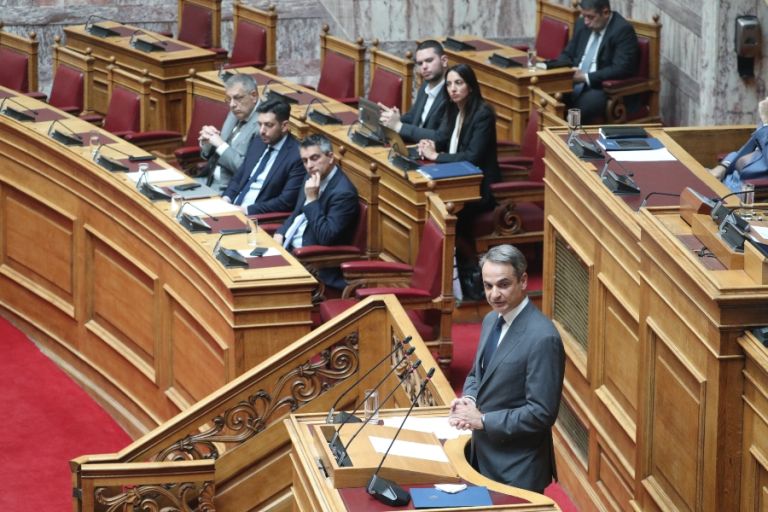 PM Mitsotakis on Road Traffic Code: We punish first and foremost the repeat offenders