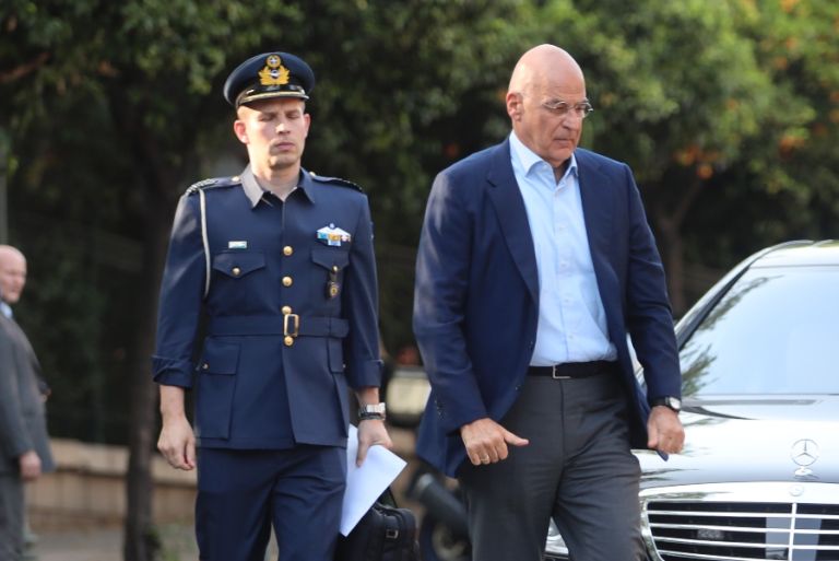 Έκτακτη σύσκεψη συγκάλεσε ο Δένδιας για προστασία της χώρας από βαλλιστικούς πυραύλους
