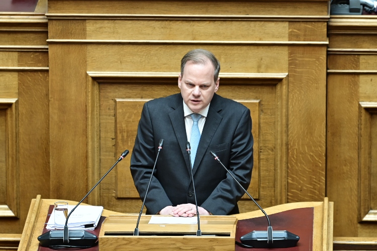 Τα ηχηρά μηνύματα του Κώστα Αχ. Καραμανλή