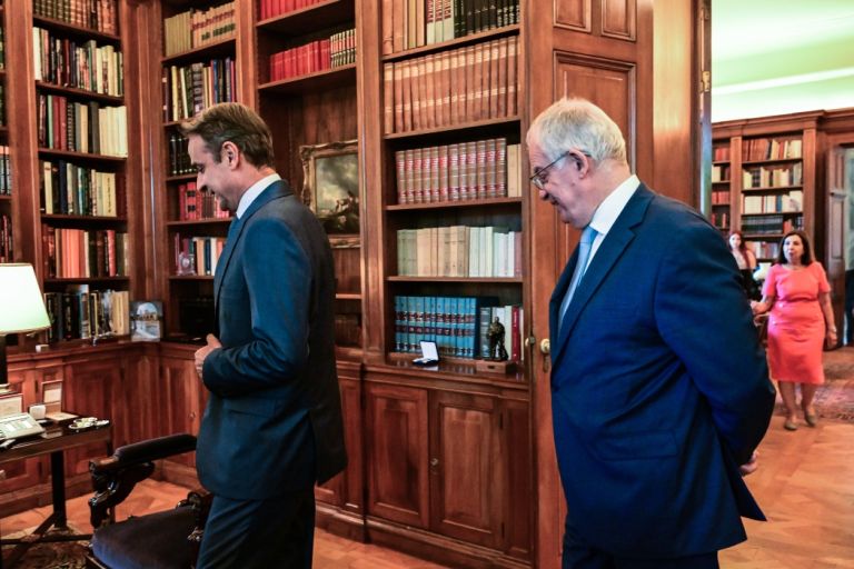 PM: Greece sending Navy ships to monitor migrant vessels off Libya