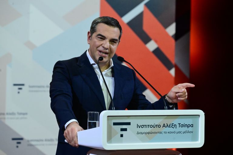 Opinion Poll: «Όχι» στον Τσίπρα, «ναι» σε σύγκλιση στην κεντροαριστερά