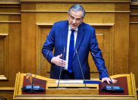 Σαμαράς για Novartis: «Στημένη σκευωρία από έναν πολιτικό θίασο – Στόχος τους η σπίλωσή μου» Σαμαράς για Novartis: «Στημένη σκευωρία από έναν πολιτικό θίασο – Στόχος τους η σπίλωσή μου»