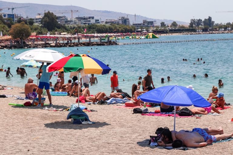 Όχι πια Μύκονος και Σαντορίνη – Οι τουρίστες αναζητούν ήσυχους προορισμούς