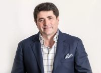 Αντικαταστάθηκε από τη θέση του CEO ο ιδρυτής της United (Nova) Dragan Solak Αντικαταστάθηκε από τη θέση του CEO ο ιδρυτής της United (Nova) Dragan Solak