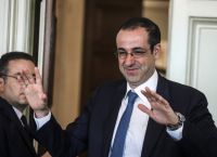 Επιστρέφει ο “ανηψιός” Δημητριάδης στο Μαξίμου Επιστρέφει ο “ανηψιός” Δημητριάδης στο Μαξίμου