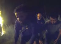 ΗΠΑ: Συγκλονιστική διάσωση γυναίκας από φλεγόμενο όχημα [vid]