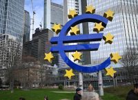 ΕΚΤ: Αδύναμη η οικονομία της Ευρωζώνης ΕΚΤ: Αδύναμη η οικονομία της Ευρωζώνης