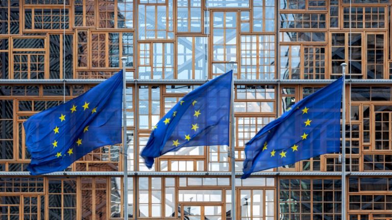 ΕΕ: Στροφή προς την Άμυνα – Εγκαταλείπει Κλίμα και Ψηφιοποίηση