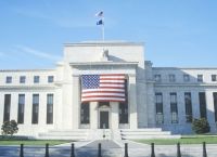 Νέος πρόεδρος στη Fed με τη σφραγίδα Τραμπ Νέος πρόεδρος στη Fed με τη σφραγίδα Τραμπ
