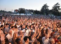 Γαλλία: 145 άτομα δέχτηκαν επίθεση με σύριγγες σε φεστιβάλ Γαλλία: 145 άτομα δέχτηκαν επίθεση με σύριγγες σε φεστιβάλ