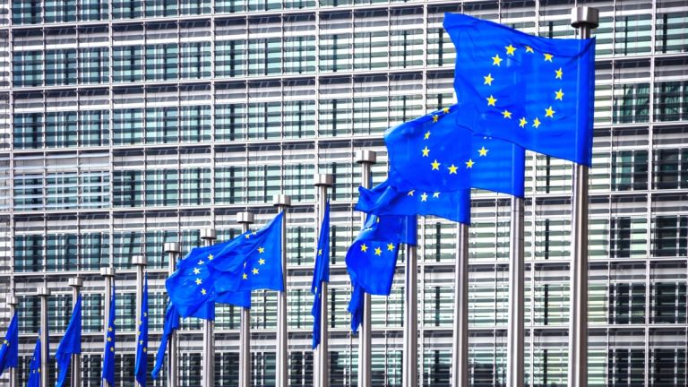 E.E.: Διχασμένη για το δικαίωμα του Ισραήλ να βομβαρδίσει το Ιράν