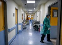 Αναμονή πάνω από 6 ώρες σε “Γεννηματάς” και “Αττικόν”: Τι αλλάζει με το ηλεκτρονικό βραχιολάκι Αναμονή πάνω από 6 ώρες σε “Γεννηματάς” και “Αττικόν”: Τι αλλάζει με το ηλεκτρονικό βραχιολάκι