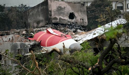 Air India: Το λάθος που οδήγησε στην τραγωδία – Φέρεται να διακόπηκε η παροχή καυσίμου στους κινητήρες
