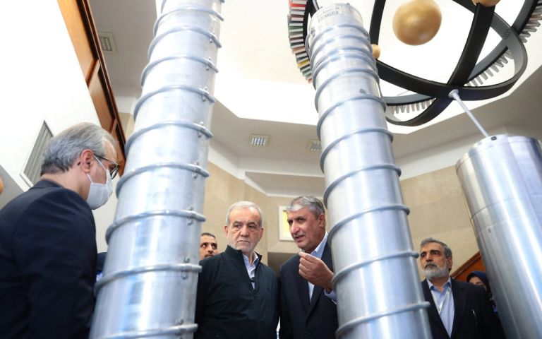 Reuters: Tο παιχνίδι της γάτας με το ποντίκι για τα χαμένα πυρηνικά του Ιράν