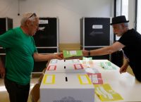 Ιταλία: Άκυρα και τα πέντε δημοψηφίσματα για εργασία και ιθαγένεια Ιταλία: Άκυρα και τα πέντε δημοψηφίσματα για εργασία και ιθαγένεια