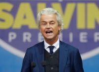 Κατέρρευσε η κυβέρνηση της Ολλανδίας – Διαφωνία για τα σχέδια Βίλντερς για πογκρόμ Κατέρρευσε η κυβέρνηση της Ολλανδίας – Διαφωνία για τα σχέδια Βίλντερς για πογκρόμ