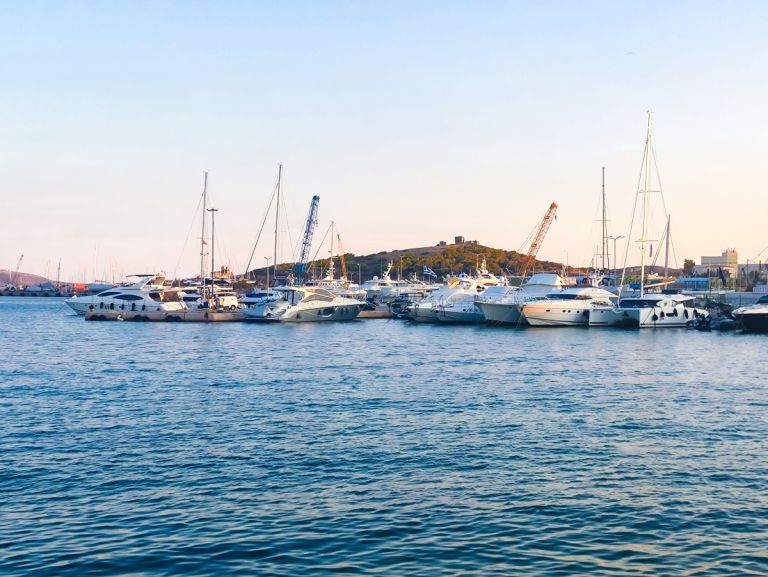 Πέντε υποψήφιοι για το Λιμάνι του Λαυρίου