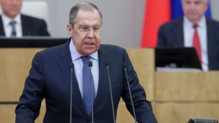 Λαβρόφ: Το ΝΑΤΟ καταρρέει