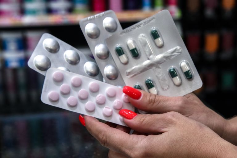 ΠΕΦ: Στα ύψη η υπερφορολόγηση των φαρμακευτικών εταιρειών το 2024