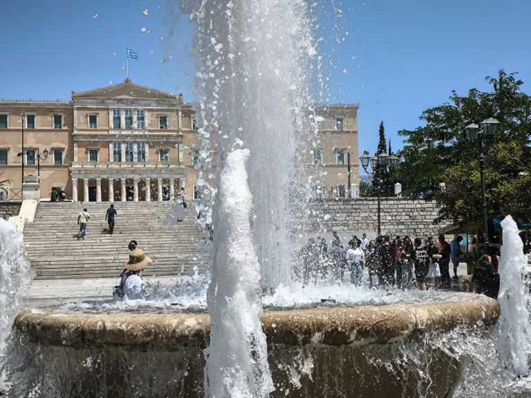 Καιρός: Έρχεται καυτό τριήμερο με 37άρια