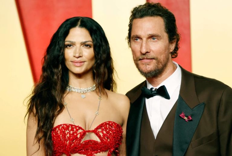 13 χρόνια και συνεχίζουν…Ο γάμος του Matthew McConaughey και της Camila Alves έχει κάτι να μας διδάξει