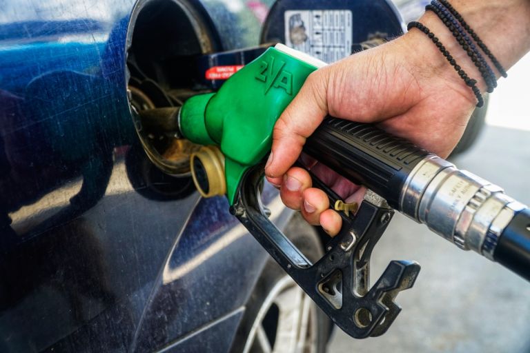 ΑΑΔΕ: Νέο σύστημα εισροών-εκροών στα βενζινάδικα από 12 Ιουνίου – Ενισχύεται η μάχη κατά του λαθρεμπορίου