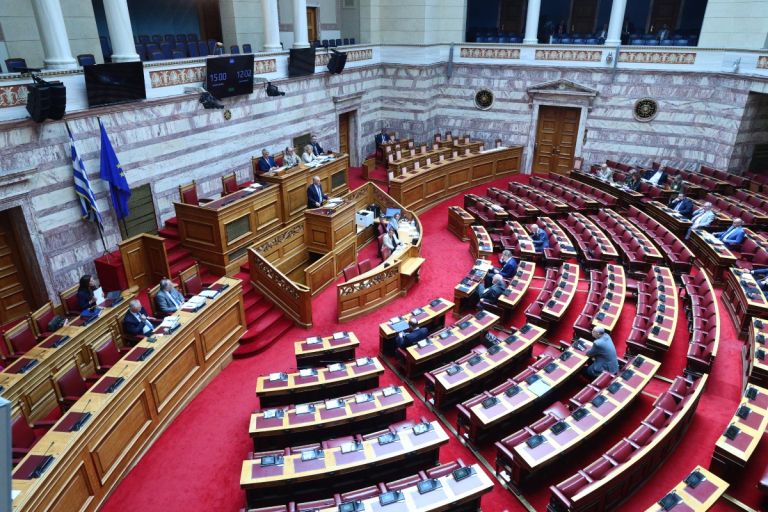 Τέμπη: Ανατομία της ετερόκλητης συμμαχίας για “εσχάτη προδοσία”