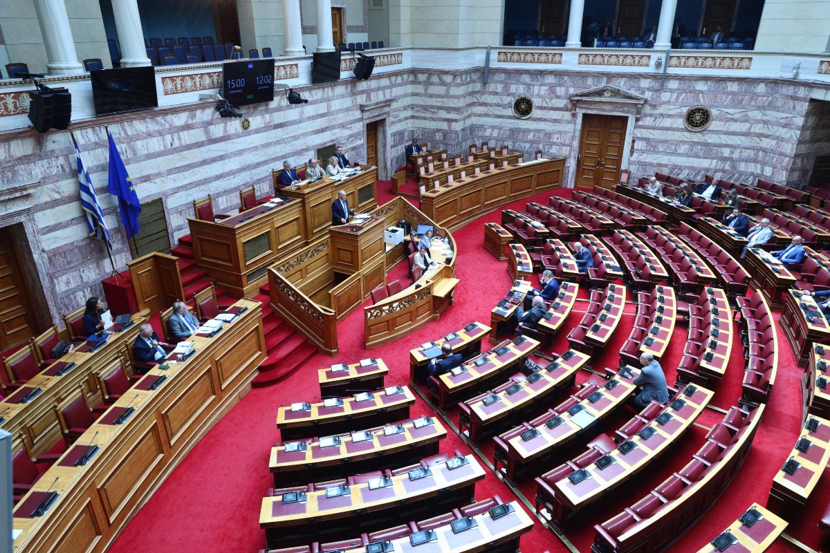 Τέμπη: Ανατομία της ετερόκλητης συμμαχίας για “εσχάτη προδοσία”