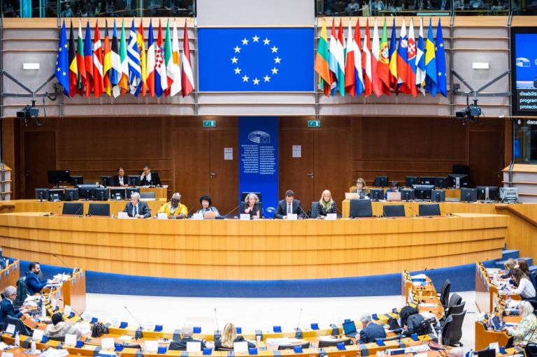 Ευρωπαϊκό Κοινοβούλιο: Ειδικό όργανο για τον έλεγχο της χρηματοδότησης ΜΚΟ