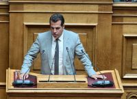 Ο Θάνος Πλεύρης νέος υπουργός Μετανάστευσης Ο Θάνος Πλεύρης νέος υπουργός Μετανάστευσης