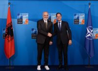 Ράμα μετά τη συνάντηση με Ρούτε: «Το ΝΑΤΟ θα συμμετάσχει στην κατασκευή στρατιωτικού σταθμού στο Δυρράχιο» Ράμα μετά τη συνάντηση με Ρούτε: «Το ΝΑΤΟ θα συμμετάσχει στην κατασκευή στρατιωτικού σταθμού στο Δυρράχιο»