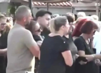 Άρτα: Σπαρακτικό αντίο από μαθητές και δασκάλους στον 12χρονο – «Προάγεται τιμητικά στην έκτη τάξη» Άρτα: Σπαρακτικό αντίο από μαθητές και δασκάλους στον 12χρονο – «Προάγεται τιμητικά στην έκτη τάξη»