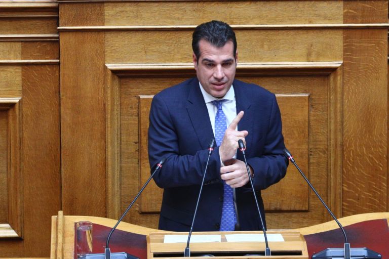 Πλεύρης: Επιστροφή ή φυλακή για όσους δεν δικαιούνται άσυλο
