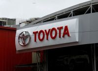 Σε χαμηλό 9 μηνών η μετοχή της Toyota μετά το σχέδιο ιδιωτικοποίησης ύψους $33 δισ. Σε χαμηλό 9 μηνών η μετοχή της Toyota μετά το σχέδιο ιδιωτικοποίησης ύψους $33 δισ.
