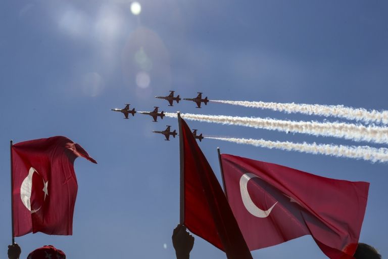 Η Τουρκία επανεξετάζει τη χρήση μικρών drones μετά την επιχείρηση της Ουκρανίας
