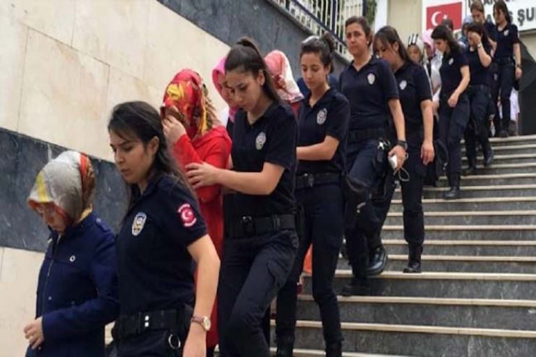 Τουρκία: Συνεχίζονται οι συλλήψεις «γκιουλενιστών» για το αποτυχημένο πραξικόπημα του 2016