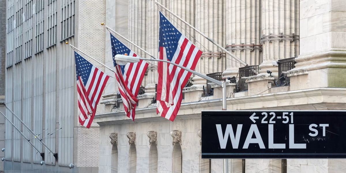 Επιφυλακτικό κλίμα στη Wall Street