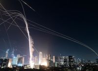 Ελεγχόμενη κλιμάκωση το πιθανότερο σενάριο μεταξύ Ισραήλ και Ιράν – Οι ευκαιρίες του Πούτιν Ελεγχόμενη κλιμάκωση το πιθανότερο σενάριο μεταξύ Ισραήλ και Ιράν – Οι ευκαιρίες του Πούτιν