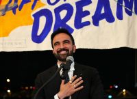 Νέα Υόρκη: Υποψήφιος δήμαρχος των Δημοκρατικών ο 33χρονος Ζοχράν Μαμντάνι Νέα Υόρκη: Υποψήφιος δήμαρχος των Δημοκρατικών ο 33χρονος Ζοχράν Μαμντάνι
