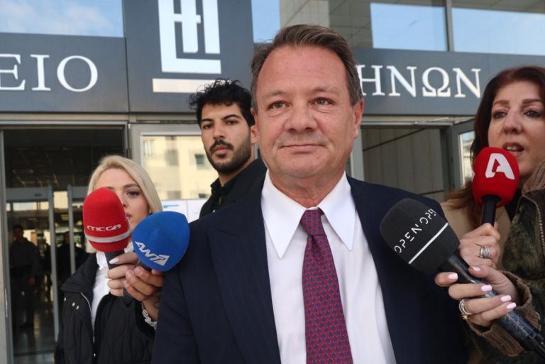 Απόστολος Λύτρας: Αγωγή μαμούθ στην πρώην σύζυγό του – Ζητάει 1.000.000 ευρώ