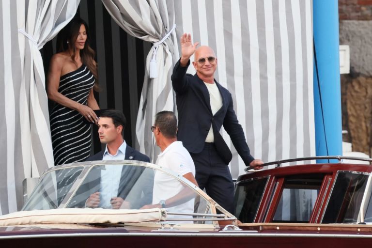 Τζεφ Μπέζος: O γάμος των $55 εκατ. στη Βενετία – Οι παροχές στους VIP καλεσμένους και οι αντιδράσεις